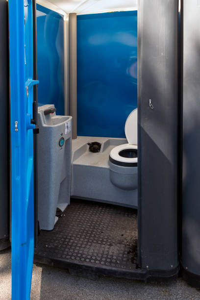 Best Porta potty delivery and setup  in Village Of Waukesha, WI